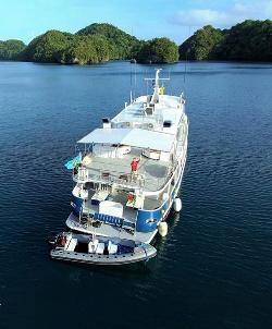 Palau Liveaboard Scuba Diving Holiday. Ocean Hunter III. Tender.